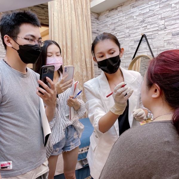 圖片 眉眼唇全修班
