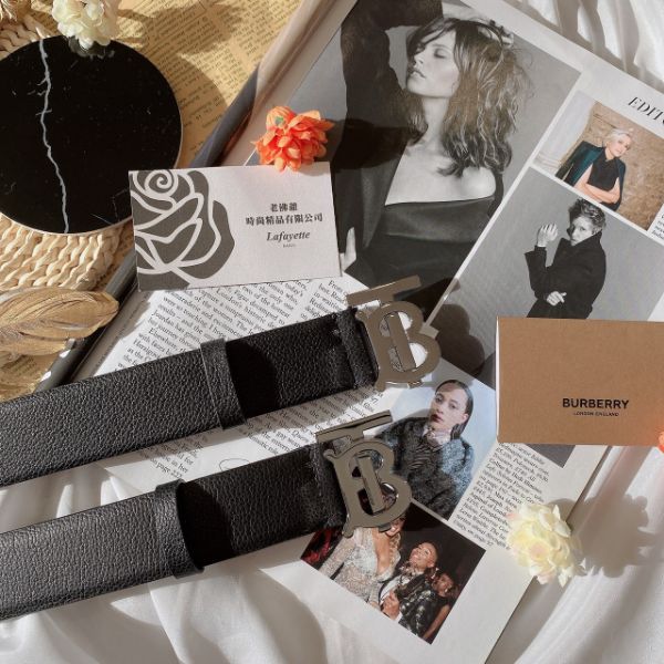 圖片 BURBERRY TB Motif 荔枝牛皮皮帶