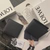 圖片 LOEWE 灰色粒紋 8卡短夾