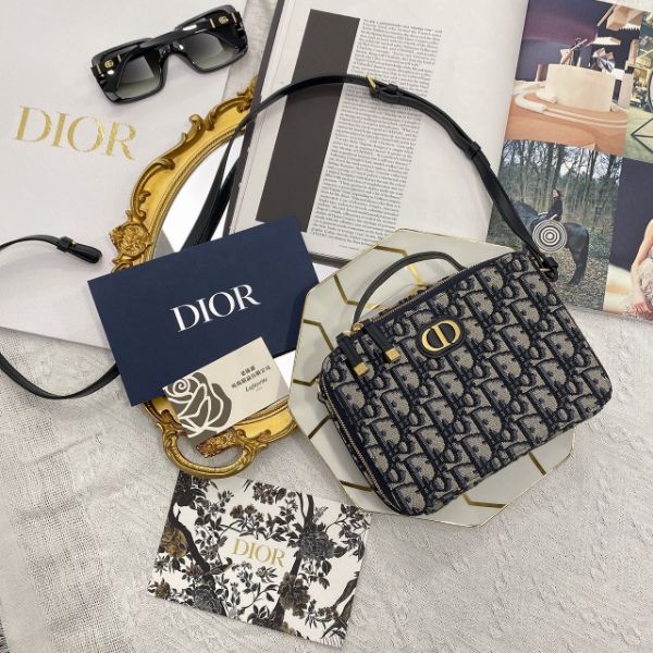 圖片 DIOR 蒙田鏈袋方形手袋