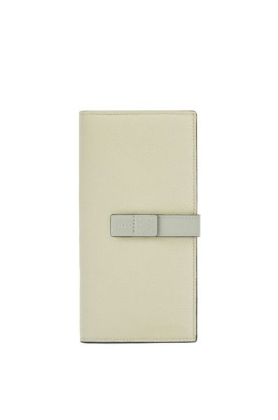 圖片 LOEWE 女款粒面小牛皮長夾 C660S40X01 9581