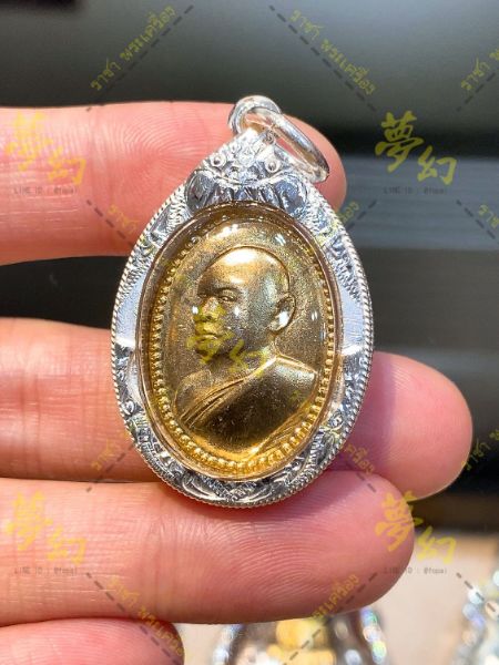 圖片 (下標前請先詢問1)泰國佛教近代的三大聖僧之首 龍婆培2536 聖銅鍍金 稀有自身法相 【夢幻佛牌】