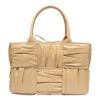 圖片 Bottega Veneta 729043 小款皺褶皮藝 Arco 托特包 燕麥色