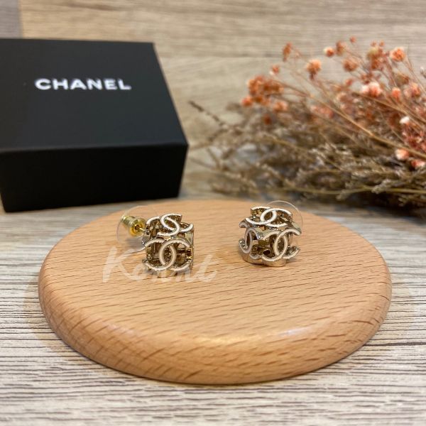 圖片 CHANEL 立體方型雙C耳環
