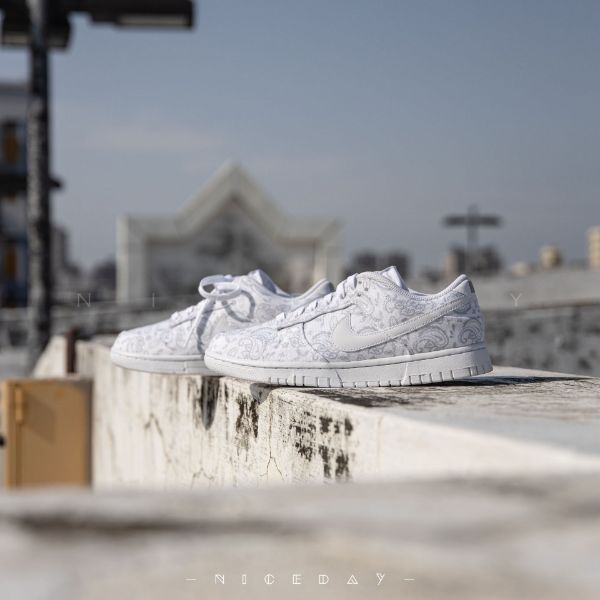 圖片 NICEDAY 代購 Nike Dunk Low ESS 腰果花 全白 印花 女款 DJ9955 100