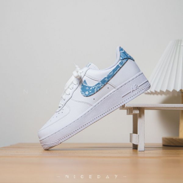 圖片 NICEDAY 現貨 Nike Wmns Air Force 1 Blue Paisley 腰果花 藍 女款 DH4406 100