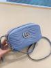 圖片 Gucci GG Marmont 447632 中款小牛皮相機包 淺藍色