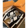 圖片 Louis Vuitton LV TRAINER 球鞋 黑白牛仔配色