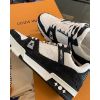 圖片 Louis Vuitton LV TRAINER 球鞋 黑白牛仔配色