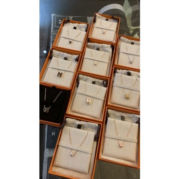 圖片 Hermes pop H MINI pop H 項鍊 愛馬仕經典H字母項鍊 白玫瑰金 黑玫瑰金 粉玫瑰金 奶茶金、銀 現貨