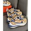 圖片 Nike x Sacai VaporWaffle 聯名 雙勾 麂皮 拼接 解構 奶茶色 球鞋 預購