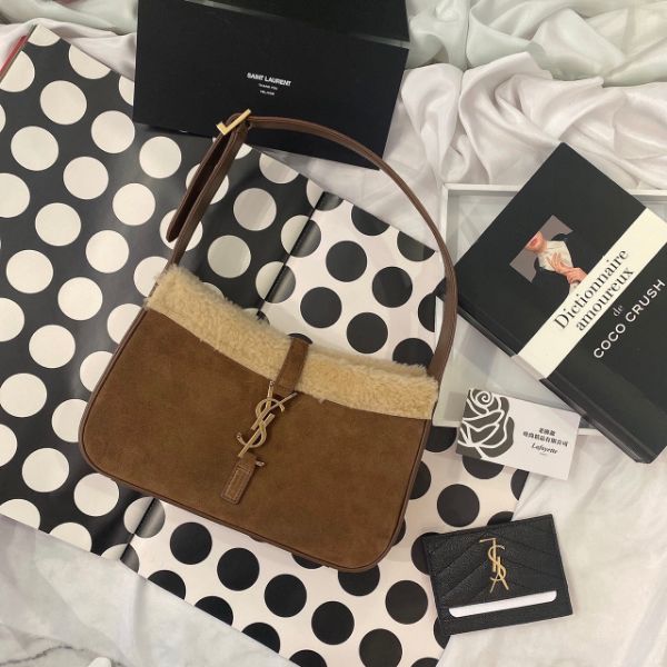 圖片 SAINT LAURENT LE 5 À 7 咖色絨面羊毛皮 Hobo Bag