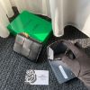 圖片 BOTTEGA VENETA 大格編織兩折短夾