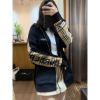 圖片 Burberry 經典手臂格紋設計 新款連帽外套