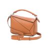 圖片 LOEWE 經典小牛皮小號 Puzzle 手袋/肩背包/斜背包 棕褐色  322 30 S21 2530