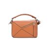 圖片 LOEWE 經典小牛皮小號 Puzzle 手袋/肩背包/斜背包 棕褐色  322 30 S21 2530