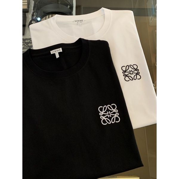 圖片 Loewe 經典 刺繡小logo設計 黑、白色素t 短袖T恤上衣