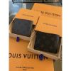 圖片 Louis Vuitton Lv經典黑色老花、灰色老花、棋盤格紋設計黑色男生 男款 皮夾 短夾