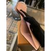 圖片 Louis Vuitton LV 經典老花設計 粉扣女生 扣子短夾