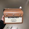 圖片 Burberry 8014611 Title Horseferry 小款帆布泰爾勒斜背包 棕色