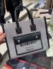 圖片 Burberry 80441421 Freya 迷你雙色帆布拚皮芙蕾雅包 付長肩帶 黑色