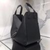 圖片 Loewe Hammock 經典小牛皮小型吊床包 黑色