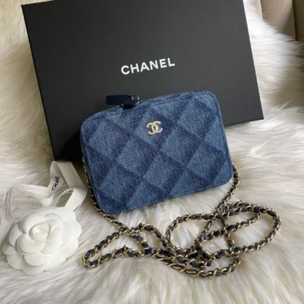 圖片      Chanel 22秋冬牛仔菱格相機包