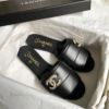 圖片 Chanel 23度假 珍珠水鑽編織拖鞋