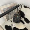 圖片 SAINT LAURENT Mini Vanity 菱格紋魚子醬牛皮化妝包