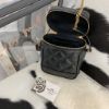 圖片 SAINT LAURENT Mini Vanity 菱格紋魚子醬牛皮化妝包