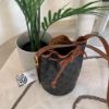 圖片 CELINE TRIOMPHE DRAWSTRING 凱旋老花水桶包