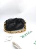 圖片 Bottega Veneta 620230 BV Chain 金鍊雲朵包 黑色