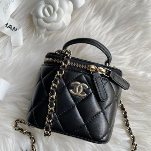 圖片 Chanel黑金羊皮手柄小盒子