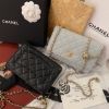 圖片 CHANEL 小羊皮金球 WOC 鍊條包