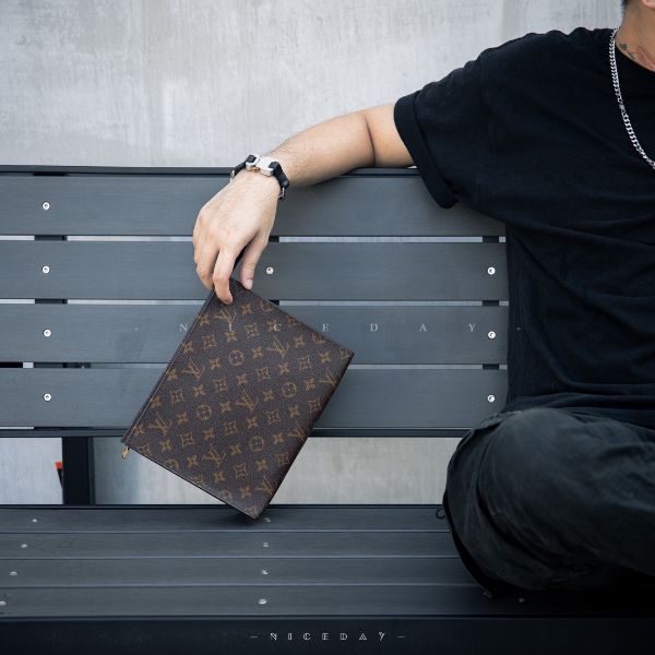 圖片 NICEDAY 精品 現貨 LV  老花紋 男士手拿包 