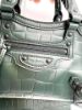 圖片 Balenciaga 迷你小牛皮鱷魚紋 Neo 包 綠色