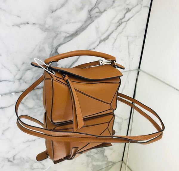 圖片 Loewe Mini 迷你經典小牛皮 Puzzle 包 焦糖色