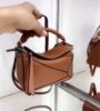 圖片 Loewe Mini 迷你經典小牛皮 Puzzle 包 焦糖色