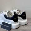 圖片 Alexander McQueen 經典黑尾小白鞋 麂皮/牛皮 