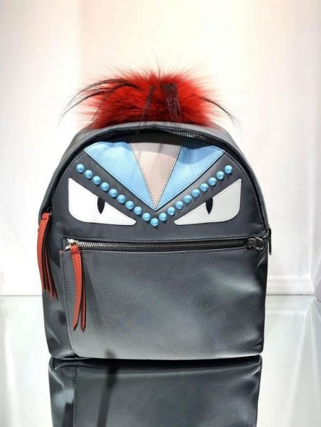 圖片 Fendi 限量款8BZ035 中款 Monster Bug 皮草裝飾後背包 多色
