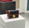 圖片 【現貨在台】Celine Triomphe  凱旋門  帆布皮革 老花 Teen Box 肩背包