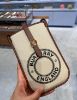 圖片 Burberry 80408771 標誌性環保帆布 Anne 手機保護套 附背帶