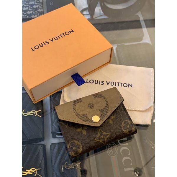 圖片 Louis Vuitton LV經典 拼接配色 扣子設計 女生三折短夾