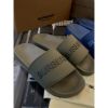 圖片 Burberry 經典 字母logo設計 藍色、墨綠色 男生 拖鞋