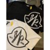 圖片 Moncler 經典 胸口大Logo設計 聯名款式 黑白二色 短袖T恤上衣
