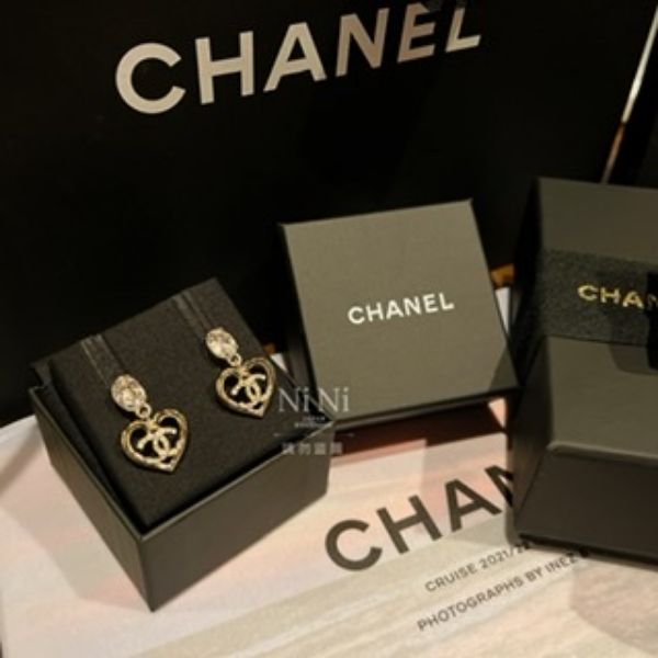 圖片 Chanel 23C 愛心垂吊耳環
