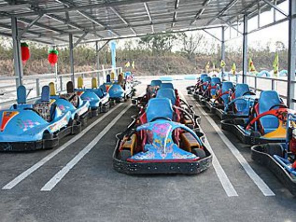 圖片 墾丁海山賽車場 墾丁GO KART 小型賽車單人慢車10分鐘券－四張一套