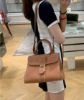 圖片 Delvaux Rodeo 粒紋小牛皮中款 Brillant MM包 焦糖色