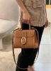 圖片 Delvaux Rodeo 粒紋小牛皮外縫 Brillant PM 包 焦糖色