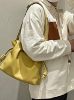 圖片 Loewe 納帕小羊皮 Flamenco包 淡黃釉